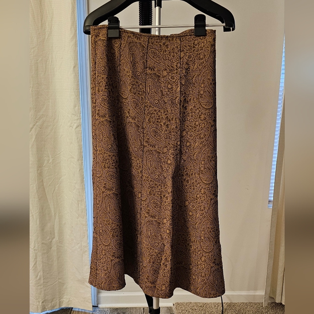 Ladies skirt sz 18